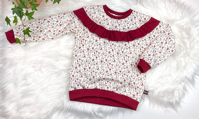 Rüschensweater Romantische Blümchen